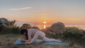 15 Min Sunset Yin Yoga 🌅 Yoga for Anxiety & Stress Relief