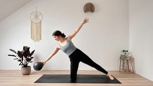 20 MIN PILATES + MINI BALL || Core, Glutes & Legs – Yoga x Pilates Workout