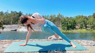 5 Min Plank Workout Challenge – Abs & Obliques | Quick & Effective Core Pilates Yoga Workout